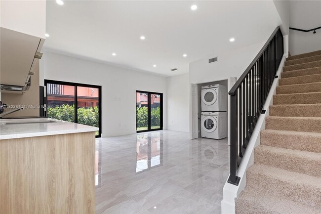 Foto del edificio - 135 SW 114th Ave