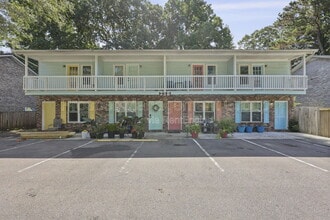 Building Photo - 258 Fleming Rd