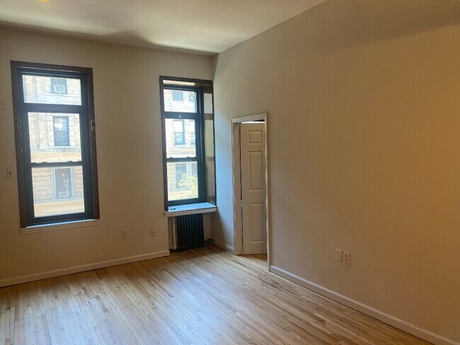 Foto del edificio - 173 W 85th St