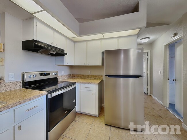 Building Photo - 7352 Bolten Ln