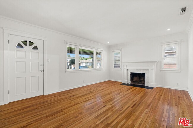 Foto del edificio - 4352 Globe Ave