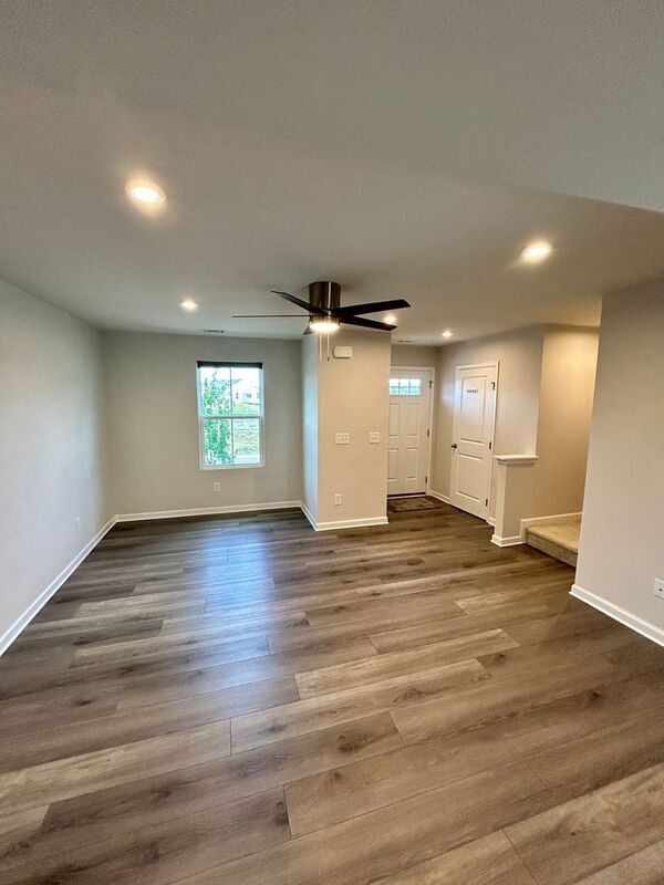 Foto del edificio - 2757 Thornton Grove Blvd