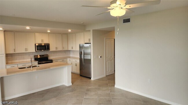 Foto del edificio - 5479 Double Eagle Cir