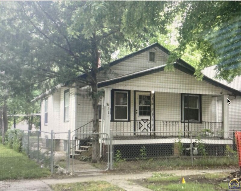 Primary Photo - 811 SE Branner St