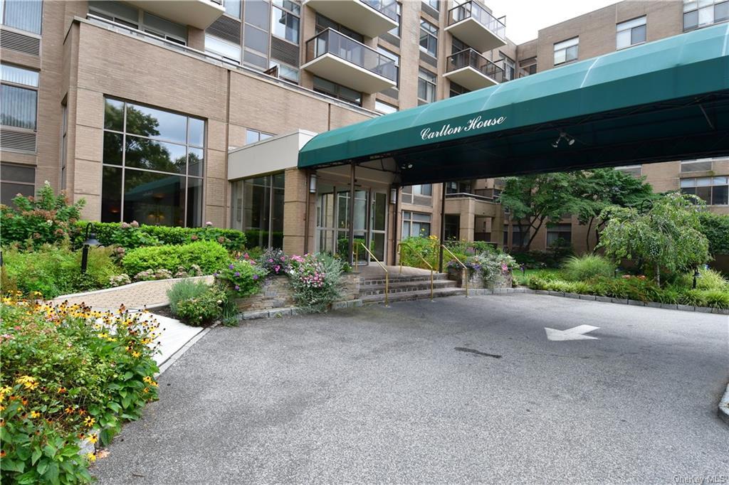 Foto principal - 35 N Chatsworth Ave