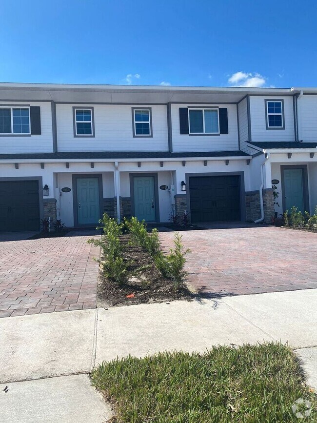 Building Photo - 4984 Rain Shadow Dr
