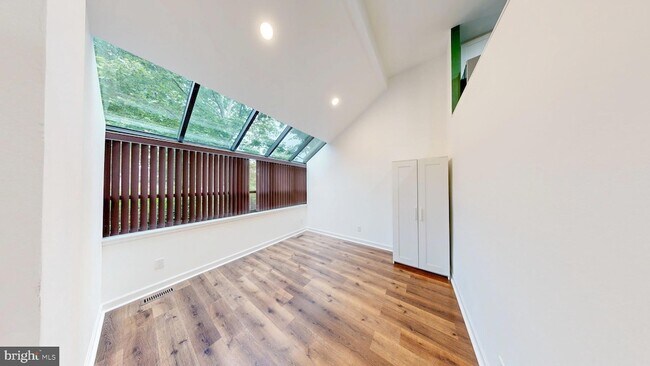 Foto del edificio - 20561 Summersong Ln