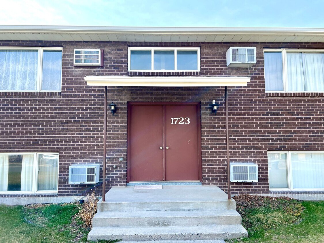 Foto del edificio - 1723 Hudson St