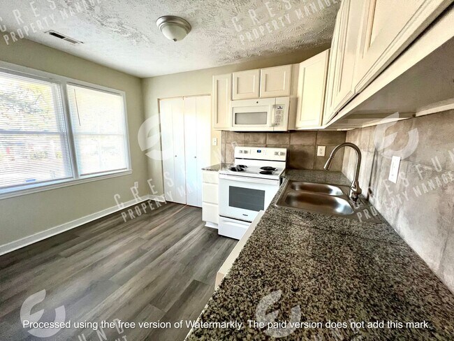 Foto del edificio - Spacious Updated 1Br 1 Bath