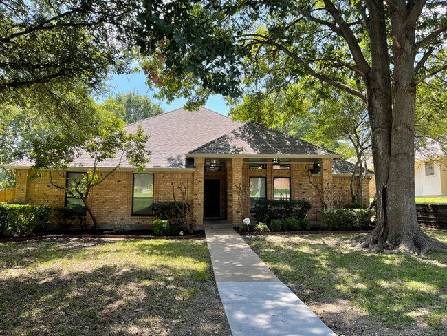 Building Photo - 314 Silver Creek Dr