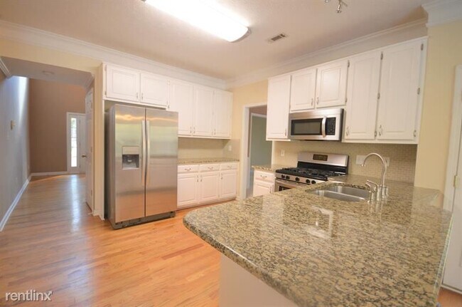 Foto del edificio - 4 br, 2.5 bath House - 35 Barrington Botto...