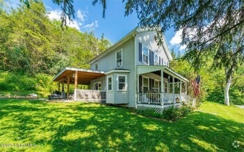 Building Photo - 418 W Ghent Rd