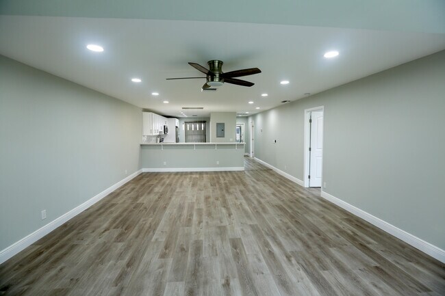 Foto del edificio - 1640 NW 18th Ave