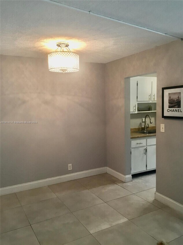 1720 Funston St Unit 110, Hollywood, FL 33020 Condo for Rent in