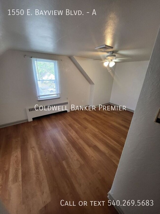 Foto del edificio - 1550 E Bayview Blvd