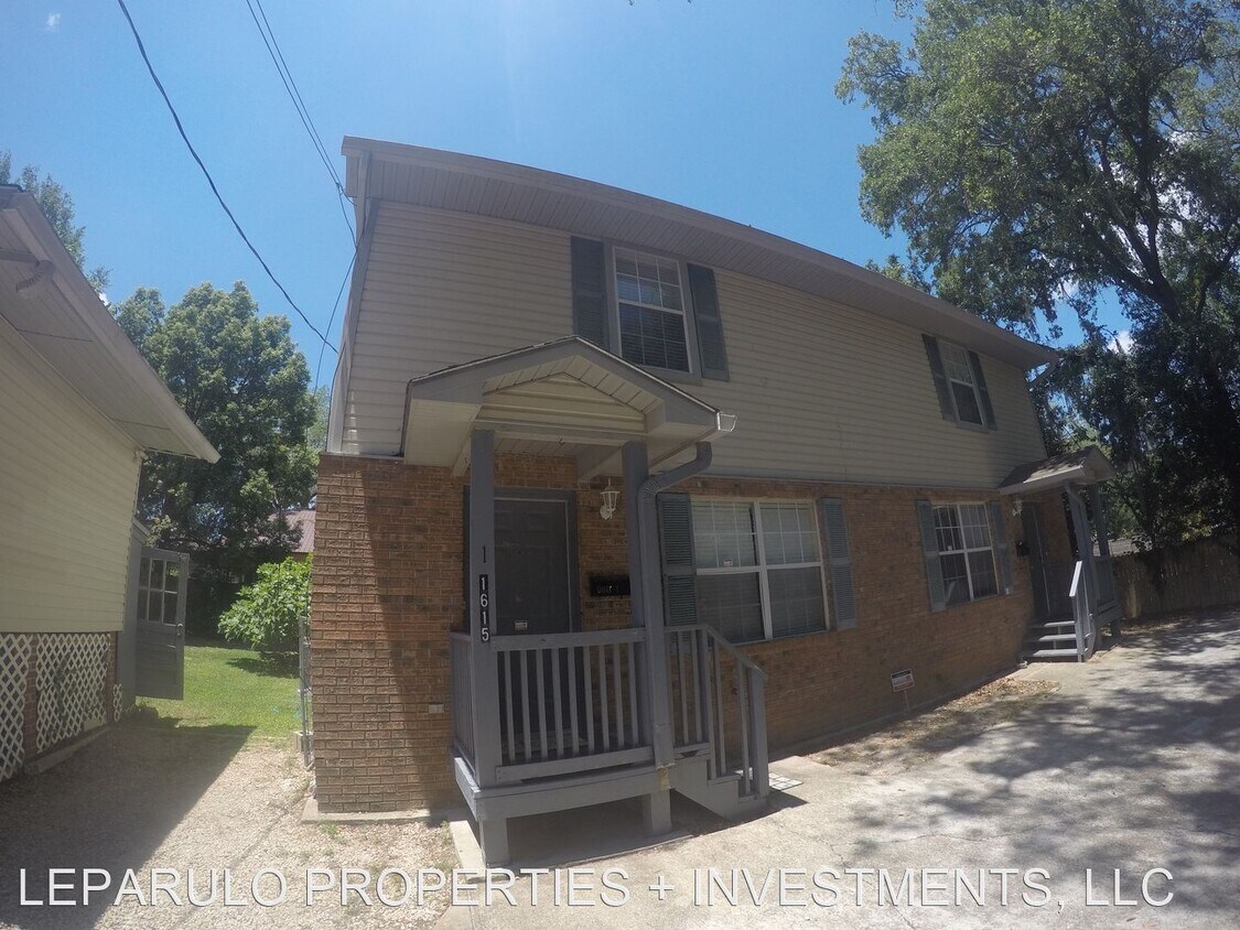 Primary Photo - 1615 Overstreet St