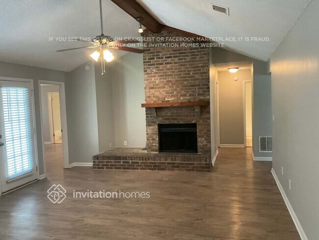 Foto del edificio - 4423 Thicket Ridge Ct