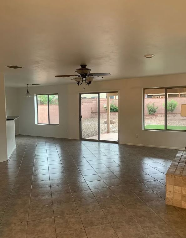Foto del edificio - 640 W Emerald Key Dr