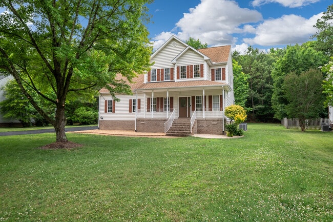 Building Photo - 619 Greyshire Dr