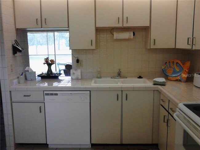Foto del edificio - 3640 Ironwood Cir