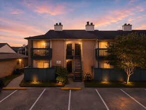 Building Photo - 250 El Dorado Blvd