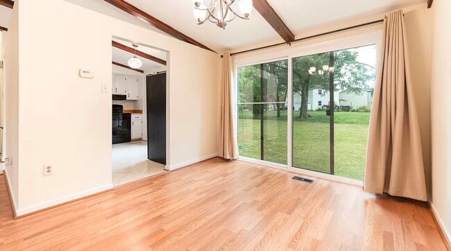 Building Photo - FRESH & READY IN COLUMBIA 3/2 SF HOME