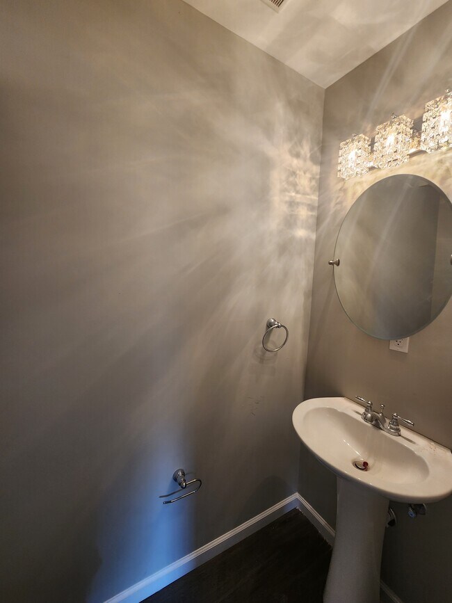 Foto del edificio - 205 River Oaks Dr