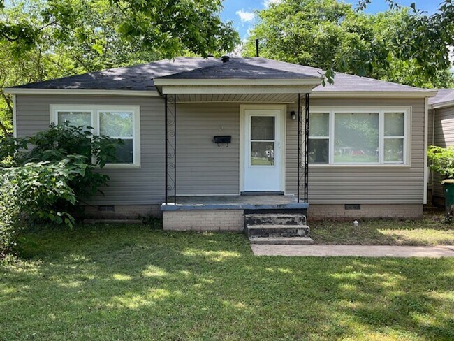 Building Photo - 3 Bedroom 1 Bath North Little Rock House