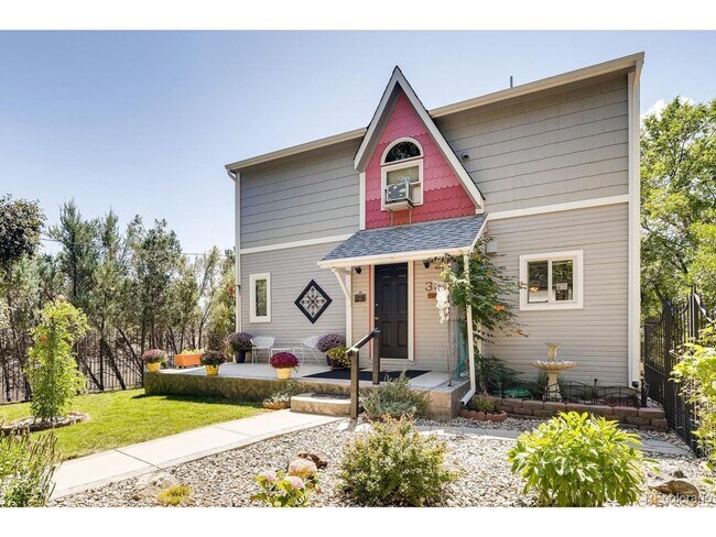 Foto del edificio - Gorgeous 2 Bed 2 Bath Home Near Old Colora...