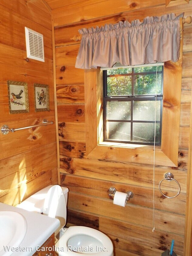 Building Photo - 1 br, 1 bath House - 116 Holiday Ridge  "V...