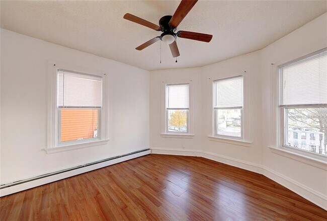 Building Photo - 116 Lenox Ave