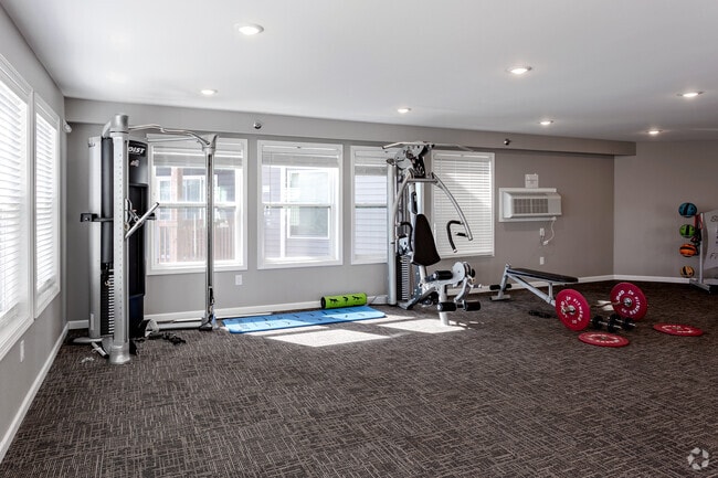 Fitness Center - Edgeview Apartments