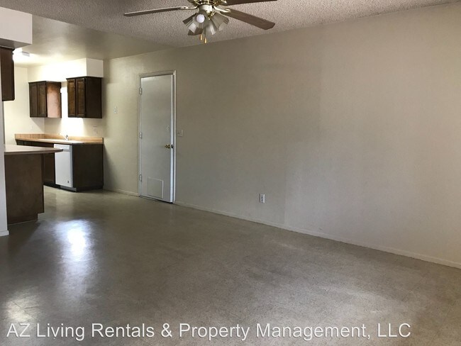 Building Photo - 3 br, 2 bath House - 1040 Crestwood Drive