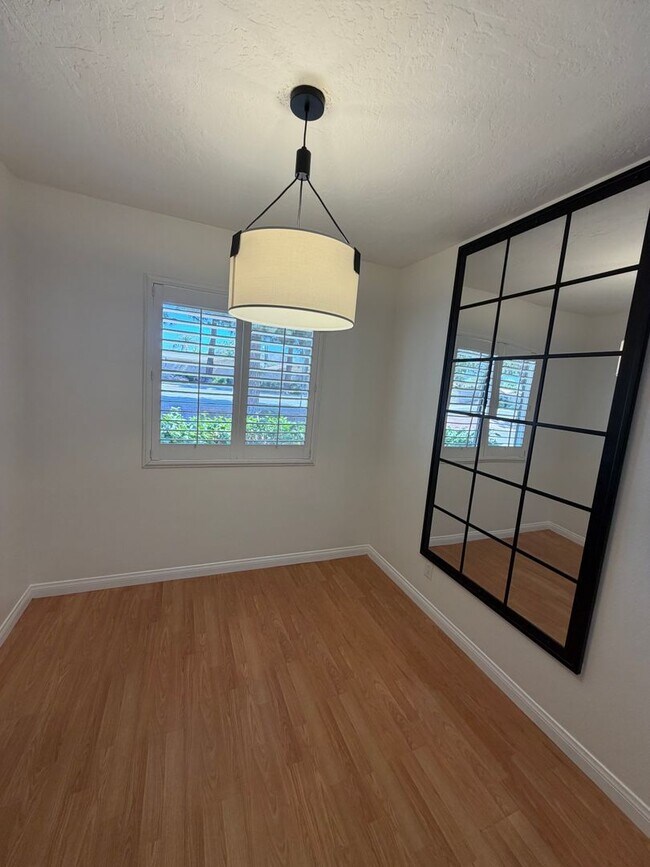 Foto del edificio - 1705 Sequoia Ave