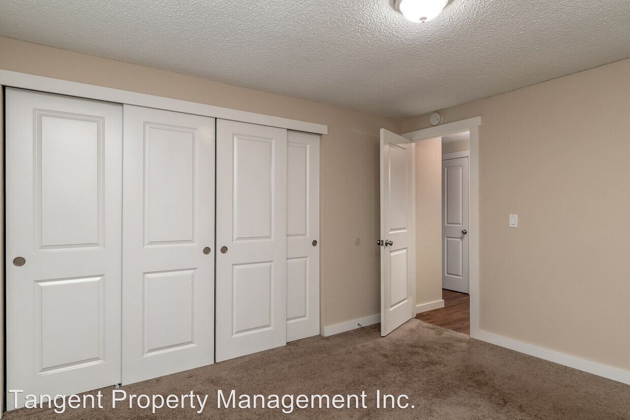 310316 S Manzanita Ct, Canby, OR 97013 Apartment for Rent in Canby