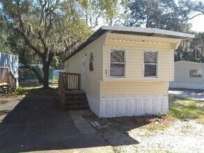 Building Photo - 4943 E Hillsborough Ave