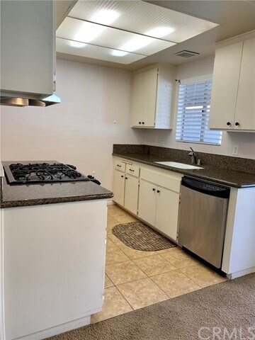 Foto del edificio - 9886 Highland Ave