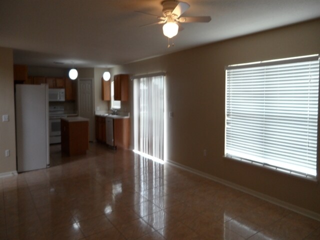 Foto del edificio - 31810 Parkdale Dr