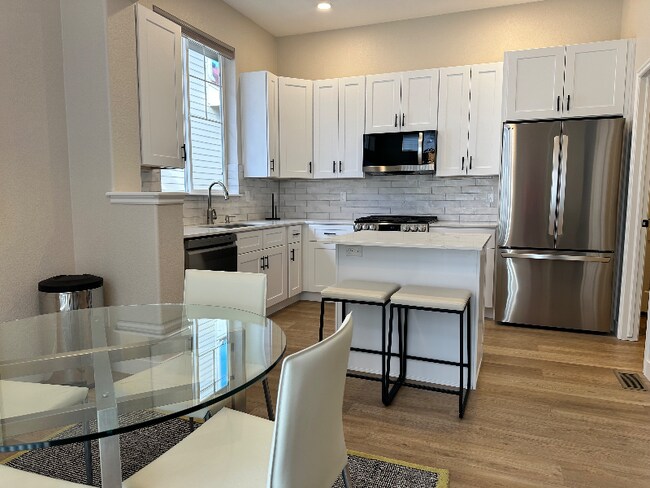 Foto del edificio - 10592 Pearlwood Cir