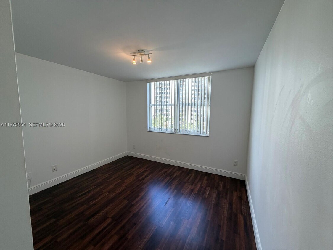 Foto del edificio - 770 Claughton Island Dr