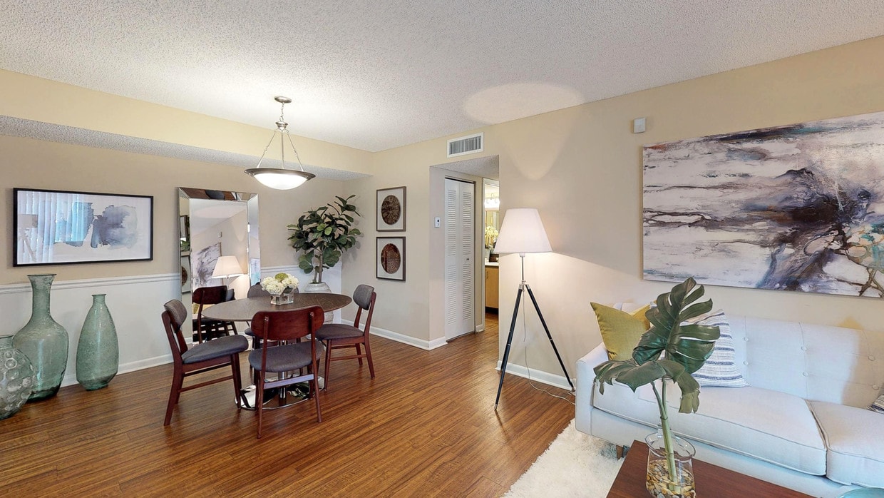 Photo - Plantation Colony Apartments