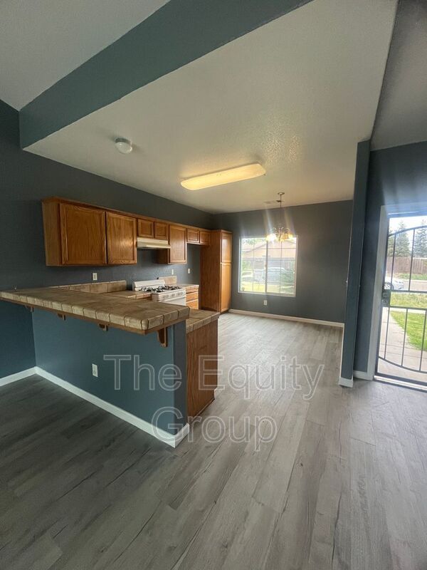 Building Photo - 30743 Cottontail St