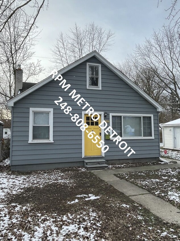 Primary Photo - Move in Ready Bungalow in Warren