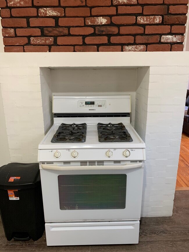 Stove Included - 284 Lafayette St