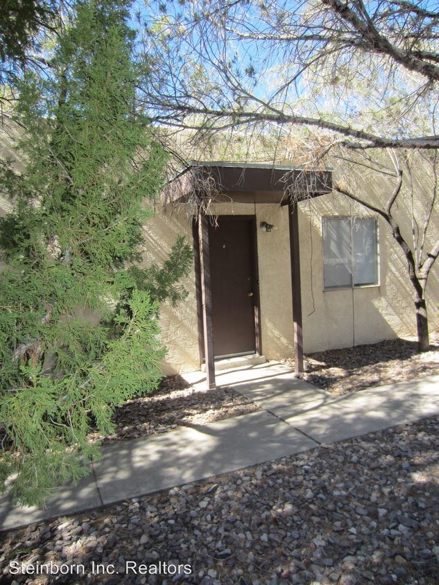 2730 Fairway Dr, Las Cruces, NM 88011 Condo for Rent in Las Cruces, NM