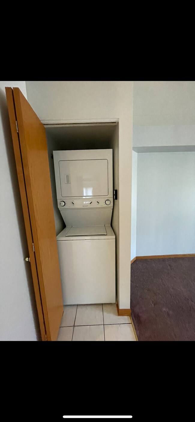 Foto del edificio - 10549 Parkside Ave