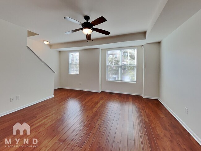 Building Photo - 4114 Sykes St