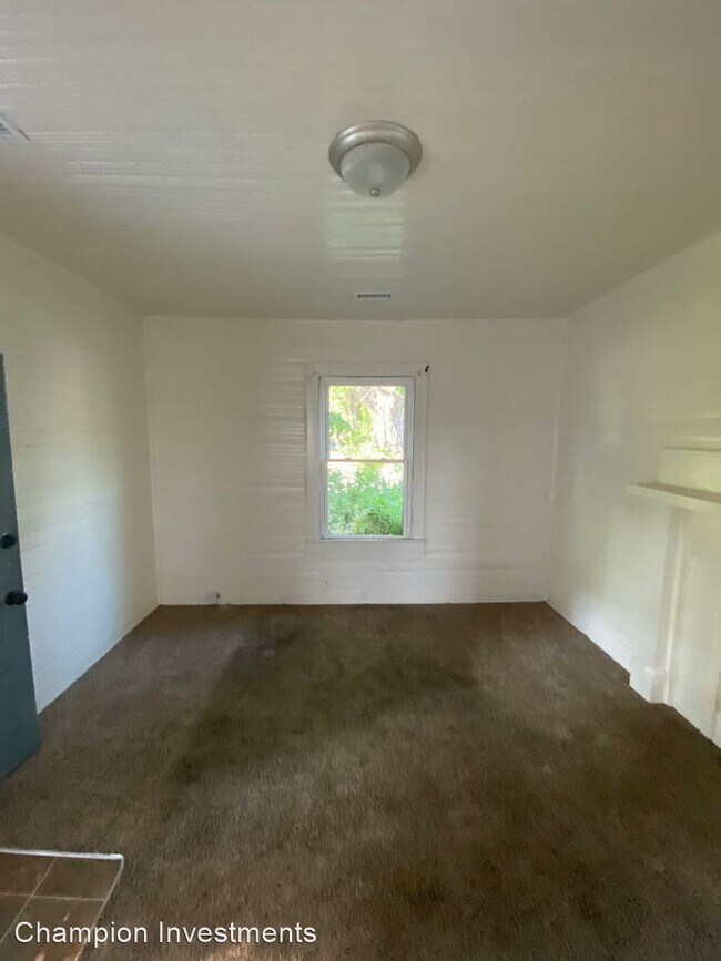 Building Photo - 2 br, 1 bath House - 912 Jackson Street