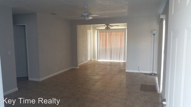 Foto del edificio - 2162 Redondo Ln