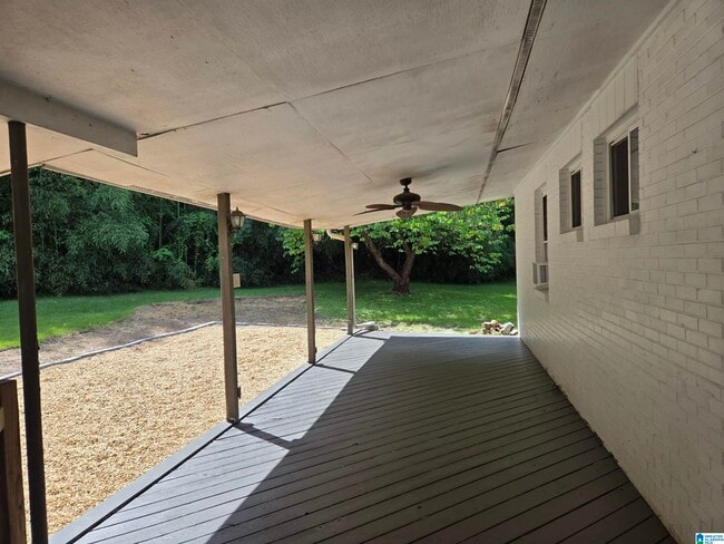 Building Photo - 4048 Dolly Ridge Rd